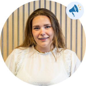Konsulent arbejder med Meta annoncering for webshops